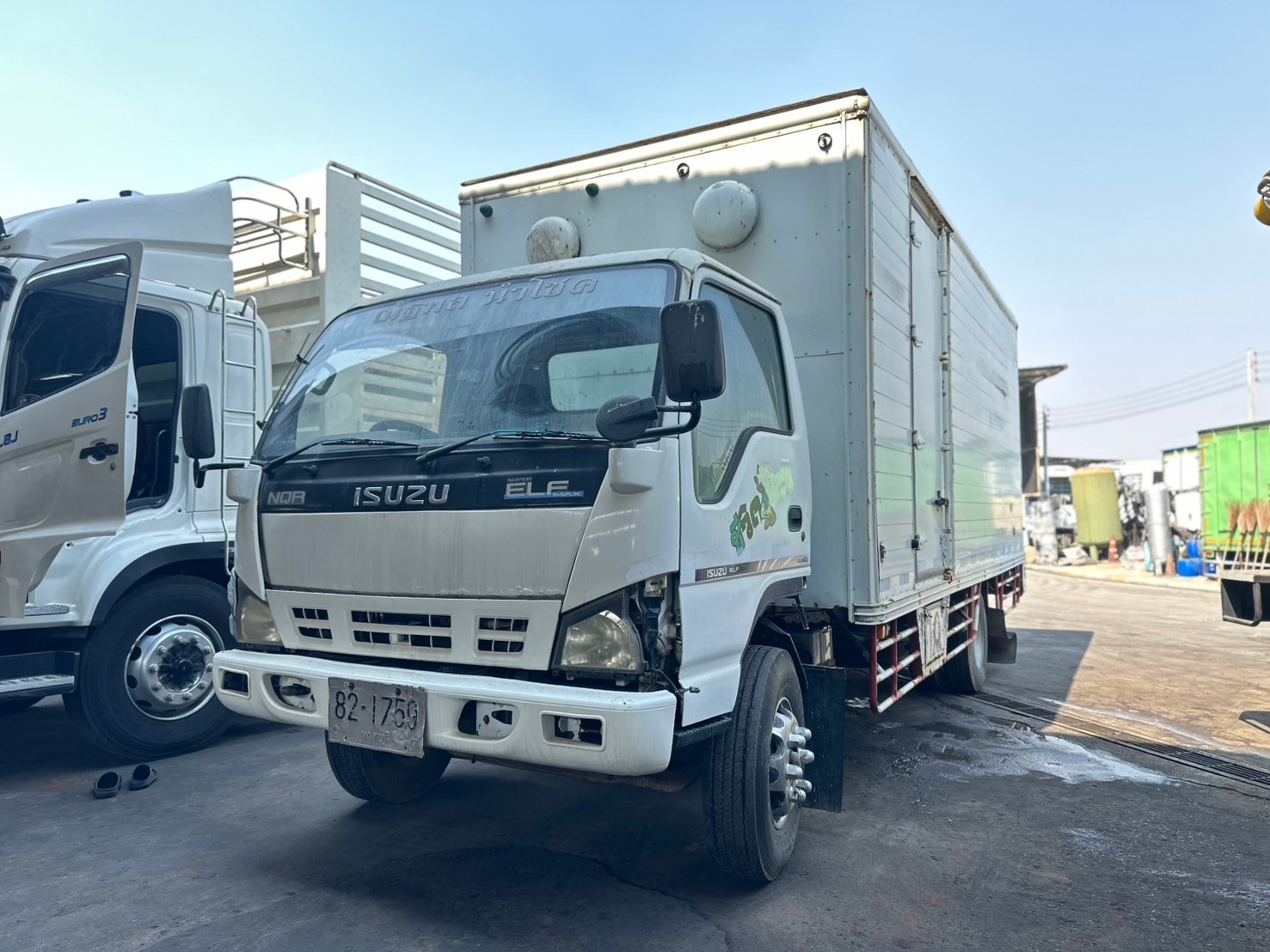 6ล้อตู้ทึบ3บานปี2549ย.5.5ม.ISUZUอีซูซุNQR175แรงตามสภาพ285,000Pro255,000บ.S1759
