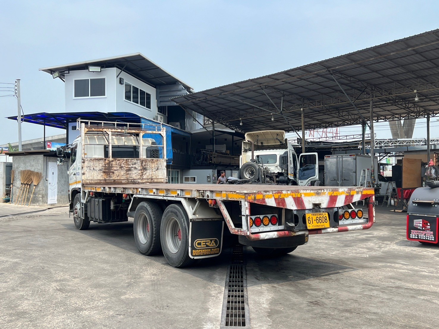 10ล้อพื้นเรียบ7.4 ม.FL8J212แรงHINOปี57 1.25ล.