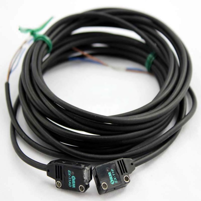 EX-11AD+EX-11P=EX-11A Photoelectric Sensor Panasonic/SUNX รุ่น EX-11AD + EX-11P, ระยะ 15 cm.(NPN,Light-on)(รับส่งด้านข้าง)