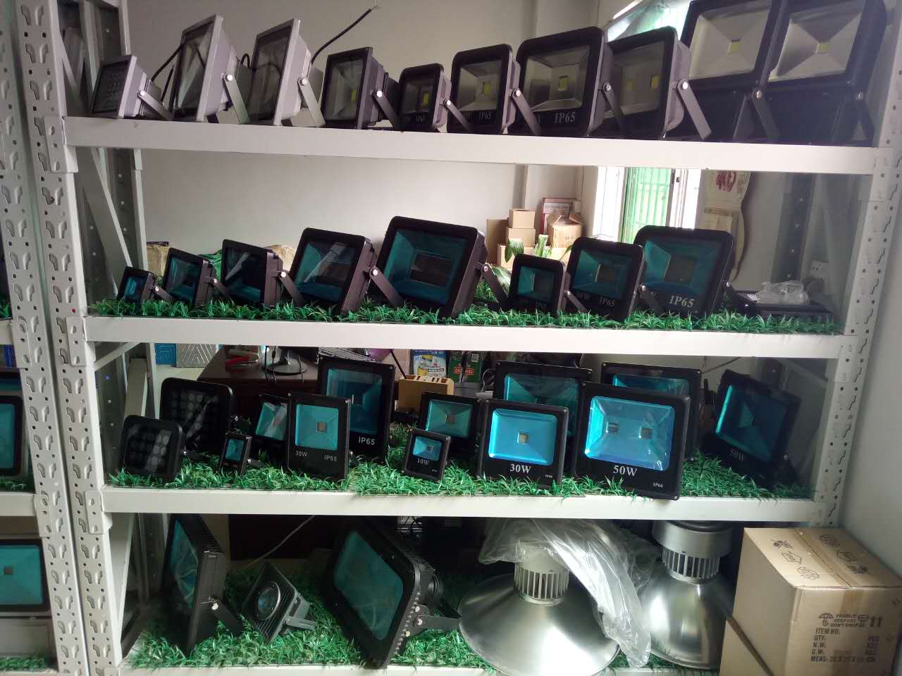 10w20w30w50w100w150W200Wสอบถามราคาค่ะ