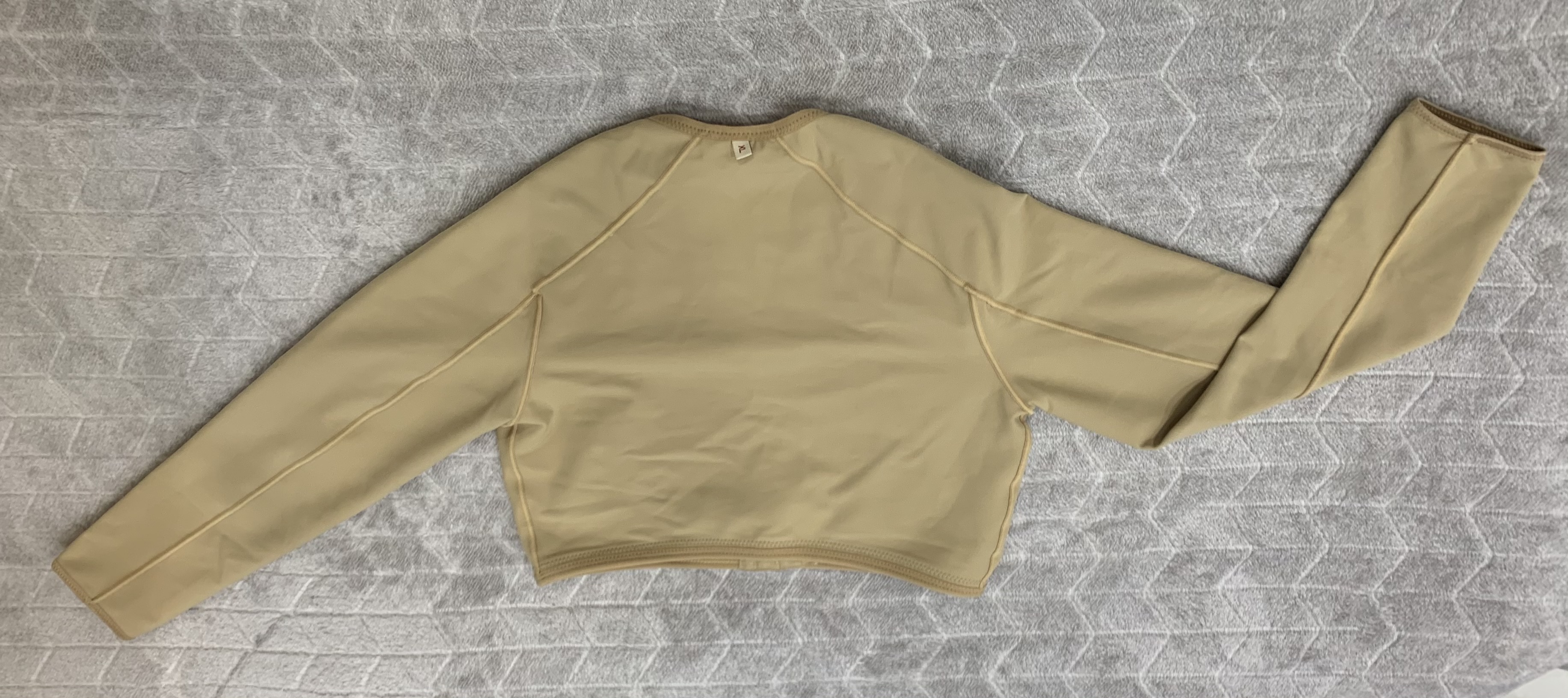 ชุดกระชับสัดส่วน กระชับต้นแขน และปีก ตะขอหน้า Code:482