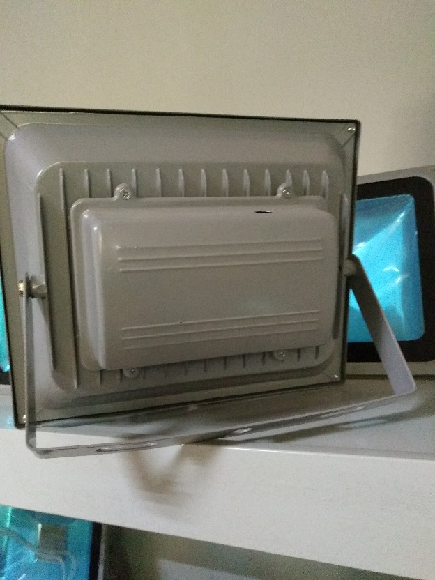 10w20w30w50w100w150W200Wสอบถามราคาค่ะ