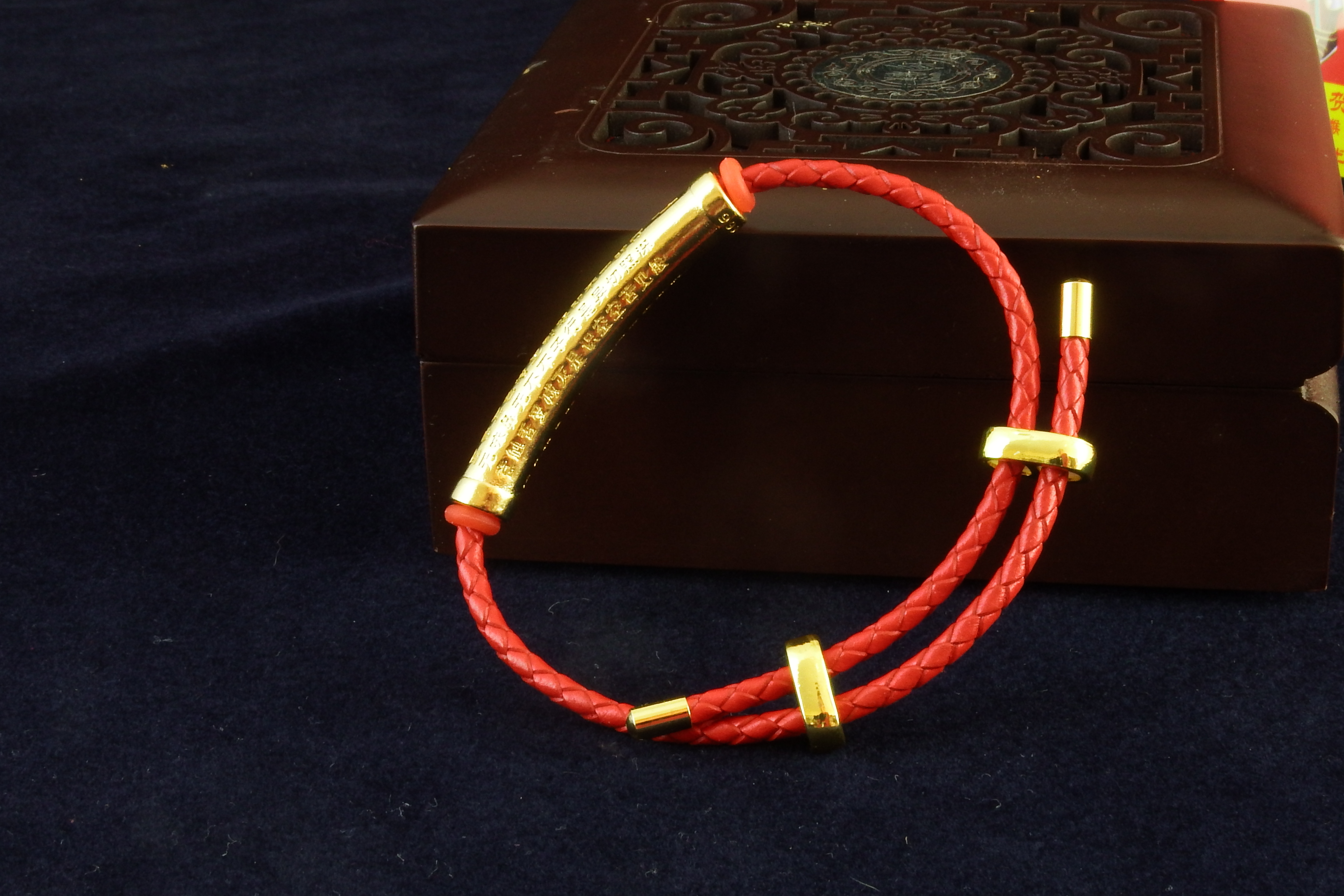 กำไลข้อมือตะกรุดมงคล สลักบทสวดภาษาจีน เรียกทรัพย์ เสริมดวง