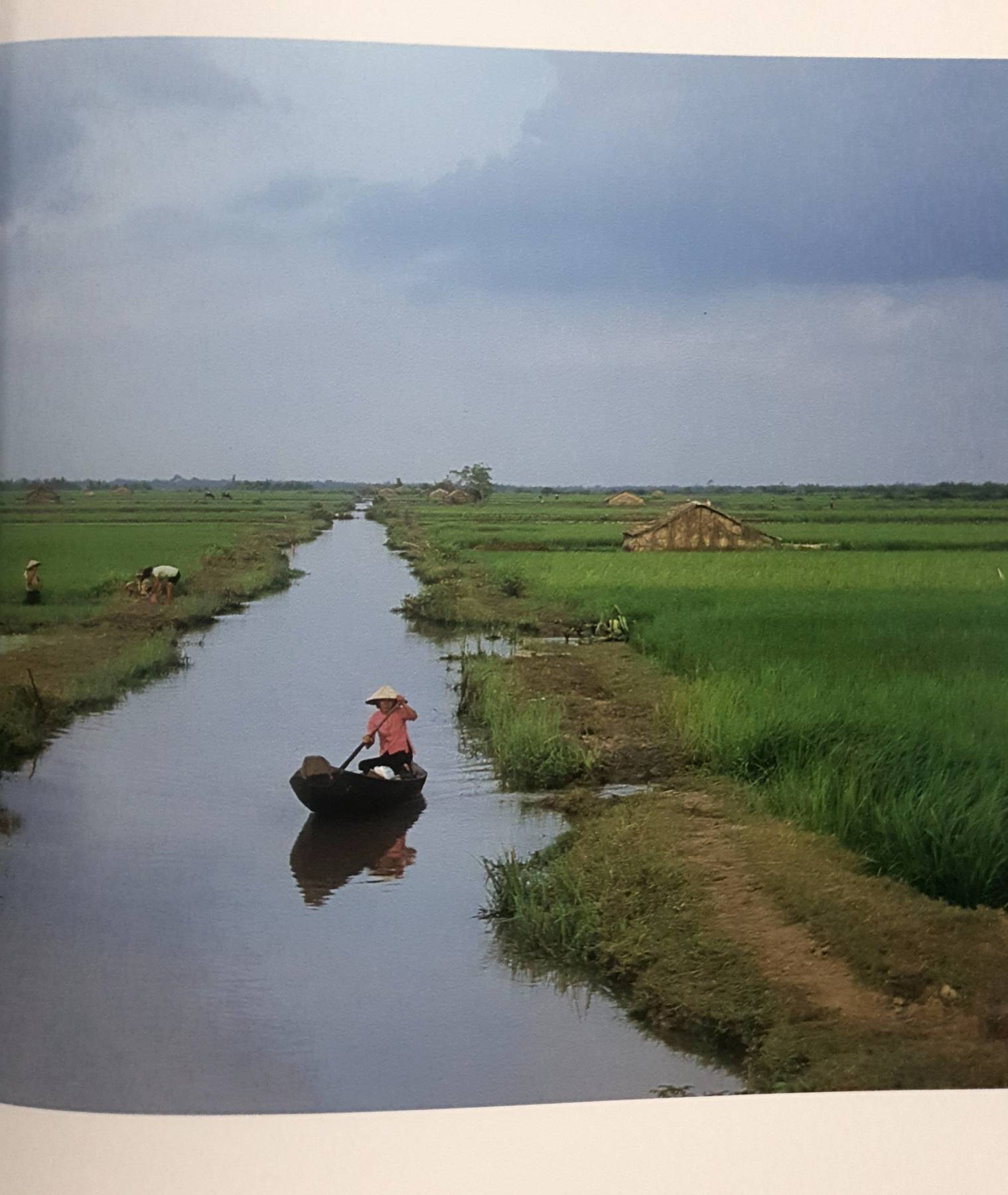 The Mekong, a river and its people Hardcover