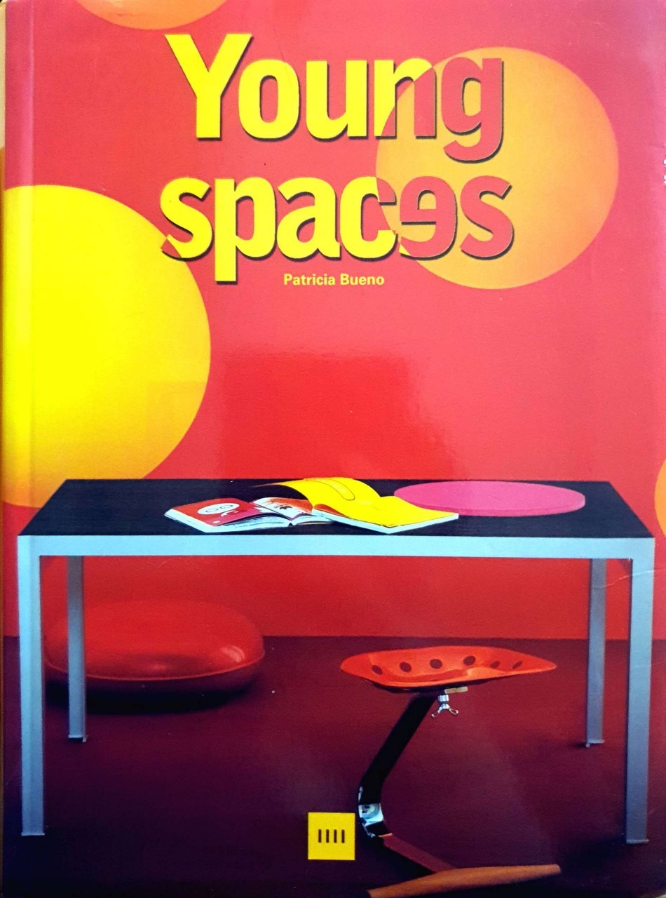 YOUNG SPACES : Patricia Bueno