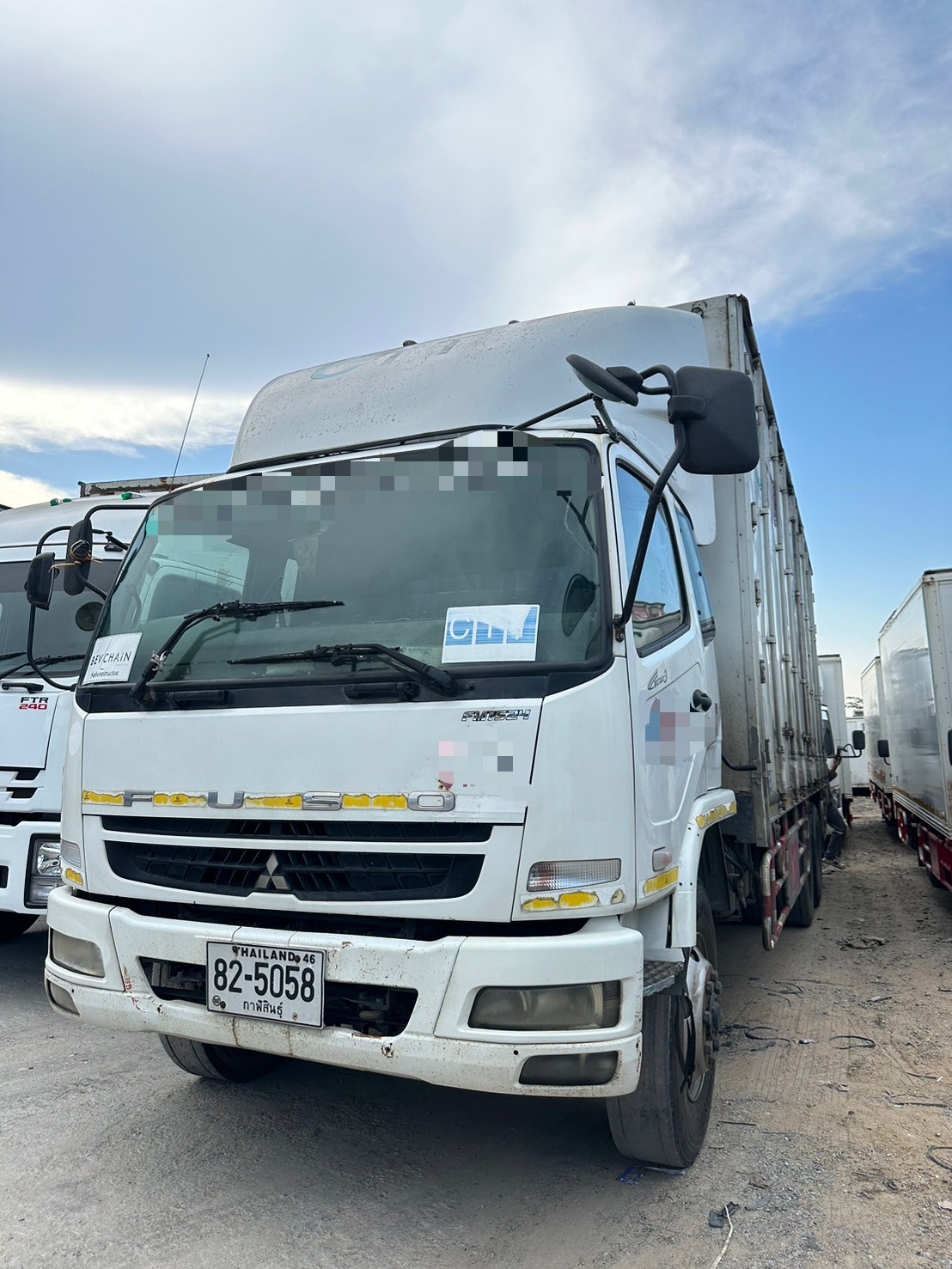 10ล้อตู้ทึบเพิ่มเพลา fuso ย.7.4เมตรมิตซูบิชิ MITSUBISHI เครื่อง 240 แรงม้าปี 2557-58ราคา4.5แสนบ.8314สด💥3คันC