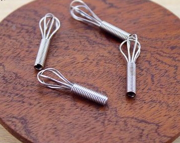 ที่ตีไข่จิ๋วสำหรับนำไปตกแต่งของจิ๋วจากดินปั้นจิ๋ววัสดุเกรดเอสะสมไว้นานแสนนาน