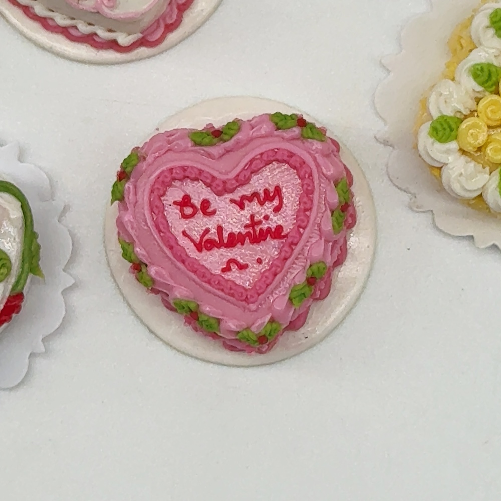 Miniature Cake 2.0 cm "Be my Valentine"