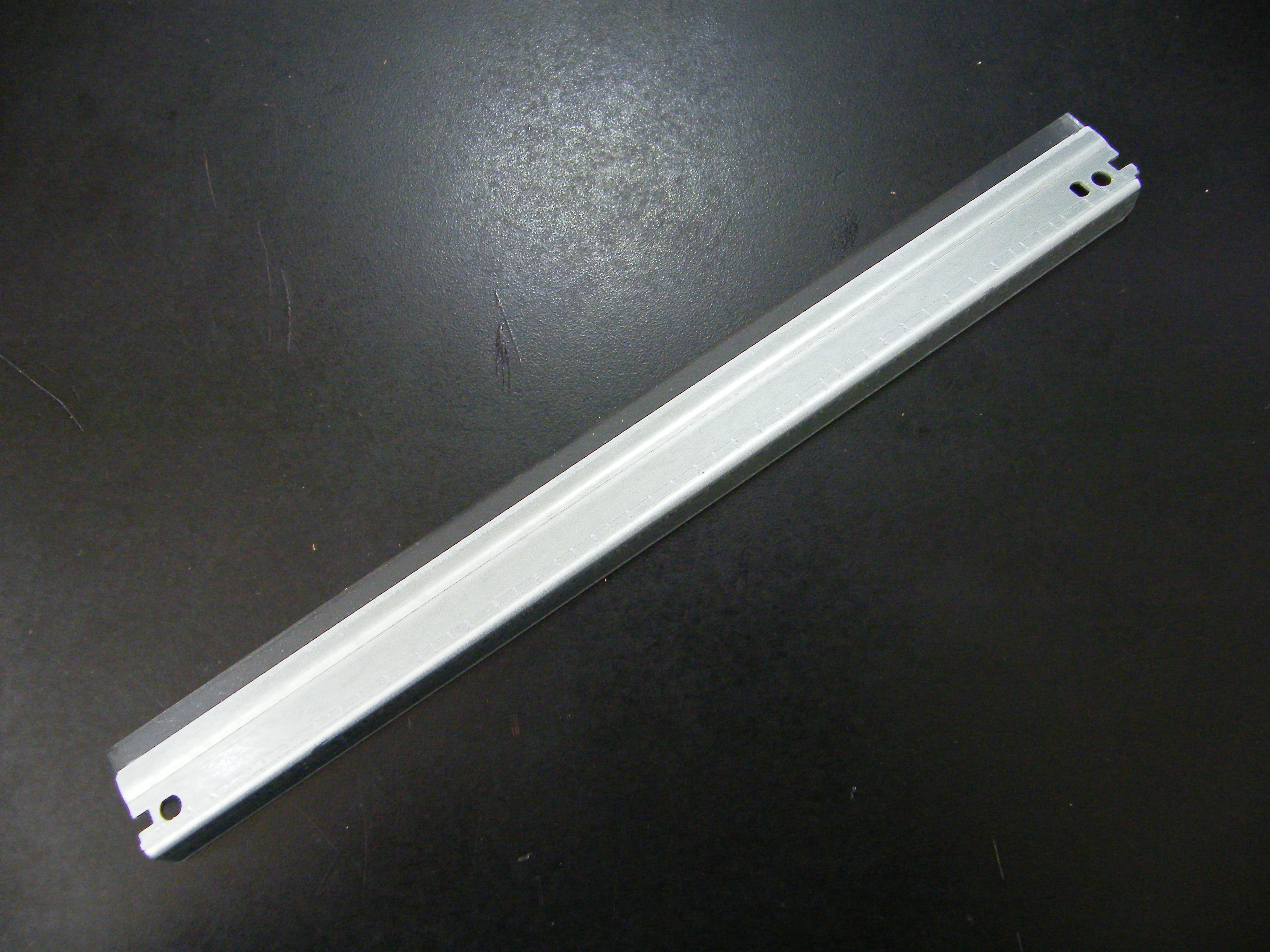HP/CANON เบลดยางทำความสะอาดลูกดรัม WIPER BLADE HP LASERJET PRO CP1025/Pro100 M175/M275/M176/M177/CANON LBP-7010/7018 (CE314A) 750 กรัม