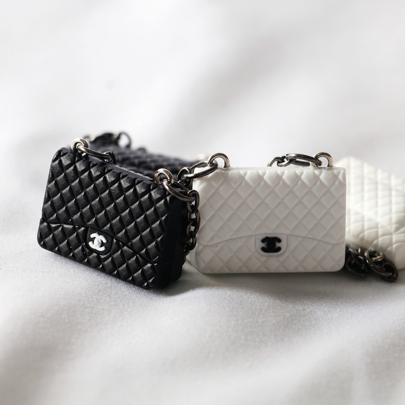 กระเป๋าจิ๋วสีขาวพร้อมสายโซ่สีดำลายตารางหรูหราสำหรับตุ๊กตามินิขนาดเล็กตกแต่งกระเป๋าถือรุ่นจิ๋วOBฉากเครื่องประดับ