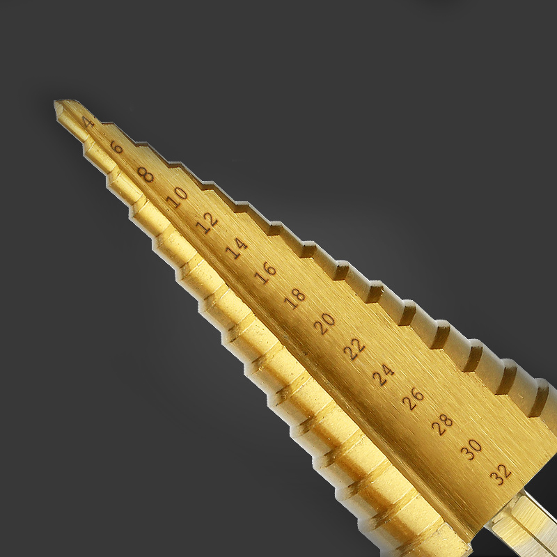 ดอกสว่านทรงเจดีย์ ยี่ห้อ KingsMan สำหรับเจาะขยายคว้านรู ชุบไทเทเนี่ยม HSS แข็งแรง ทนทาน