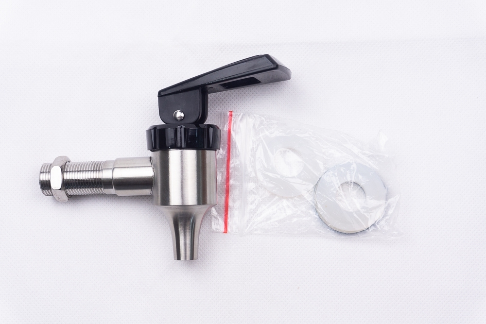 ก๊อกน้ำคูลเลอร์ ยี่ห้อ KingsMan สแตนเลสแท้ SUS304 ขนาด 3/8"(16mm) ขายปลีกและส่ง ราคาถูก