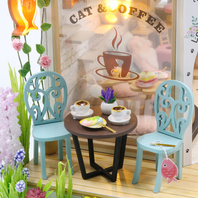 โมเดลจำลองรุ่นใหม่แห่งปี 2021ชุดMODEL CAT IN LOVE minihouseสัตว์เลี้ยงแมวร้านกาแฟ Hongda DIY ของเล่นทำด้วยมือ Cabin สามมิติประกอบปริศนา Creative House ของขวัญวันเกิด
