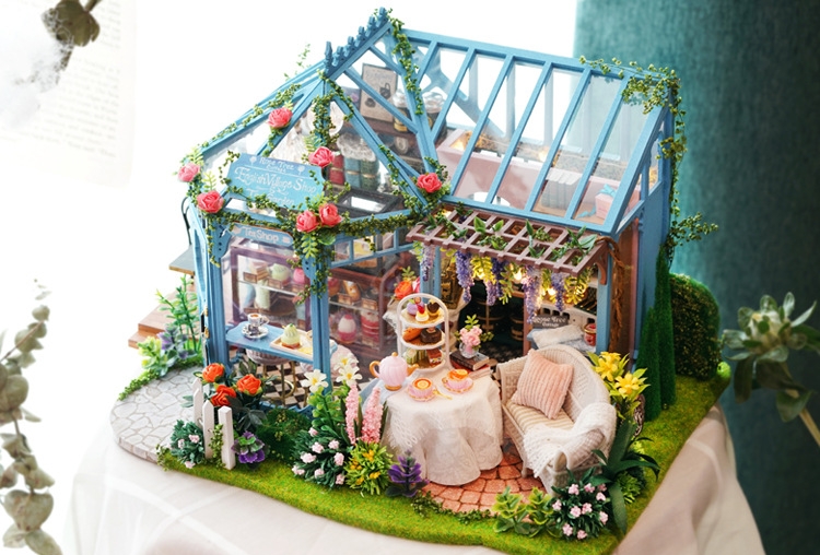 โมเดลร้านกาแฟจำลองในสไตล์ชุด Rose garden เรือนรับรองสีฟ้าให้ความสุขในสวนสวย
