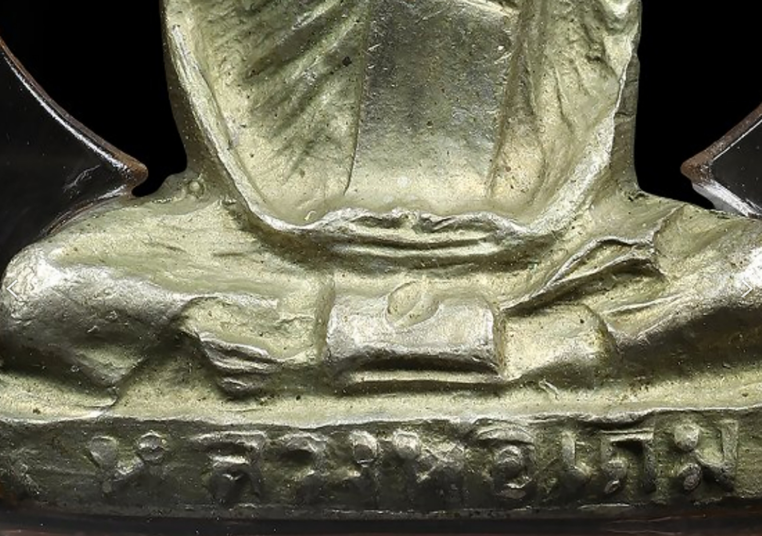 รูปหล่อปั้ม ลพ.เดิม ปี 2493 รุ่นเพดานโบสถ์ เนื้ออัลปาก้า หน้าผาก 6 เส้น เลี่ยมทอง สวยเดิม ไม่ผ่านการใช้