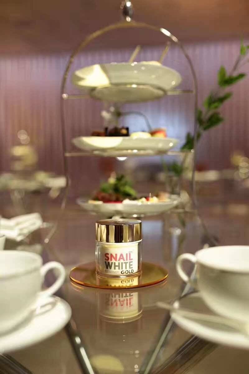 NAMU LIFE SNAIL WHITE GOLD CREAM 50 Ml. Snail White 蜗牛霜