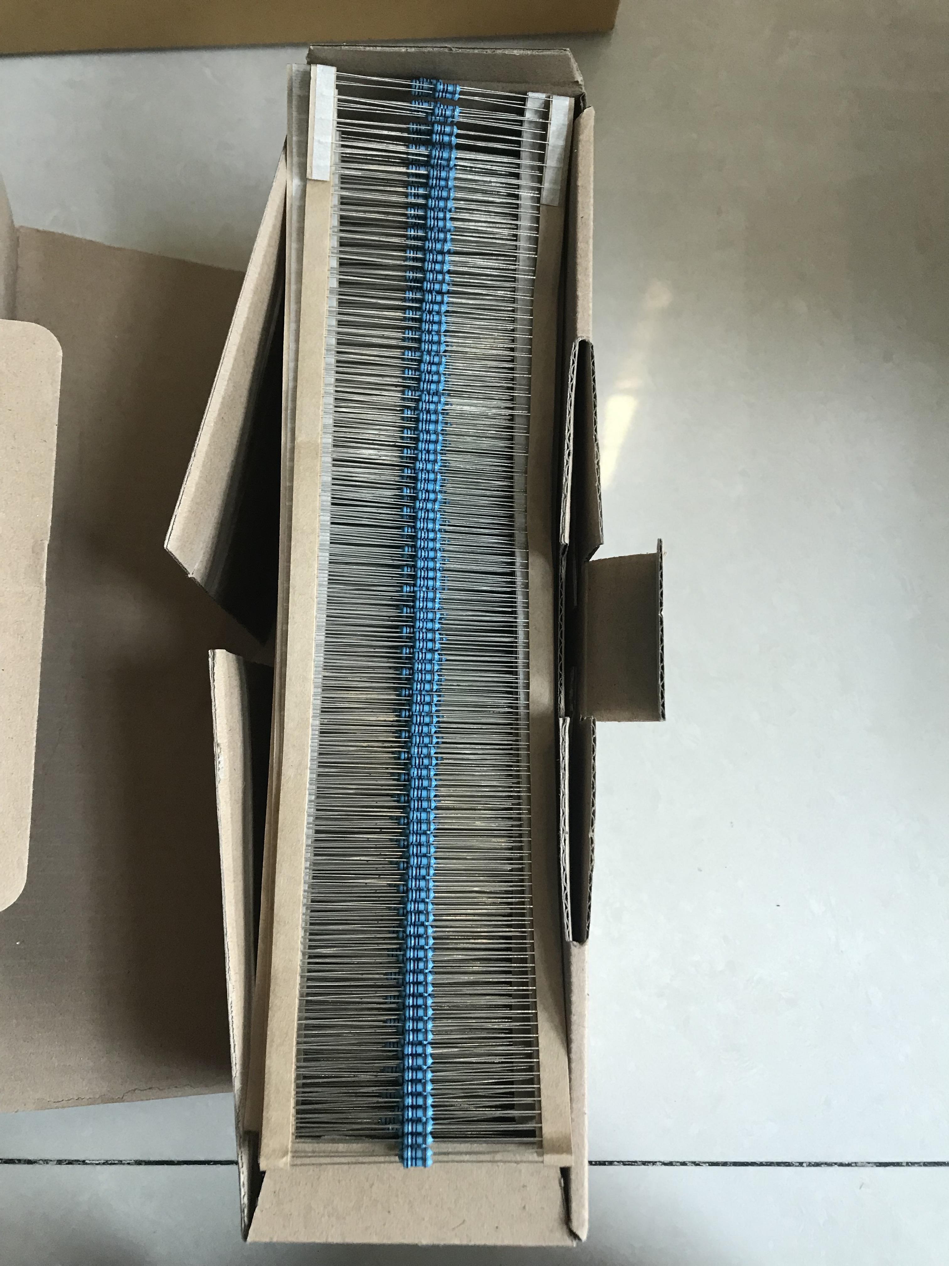 0.2R 1/4W 金属膜Metal Film 1% (1ชุดมี100ตัว)