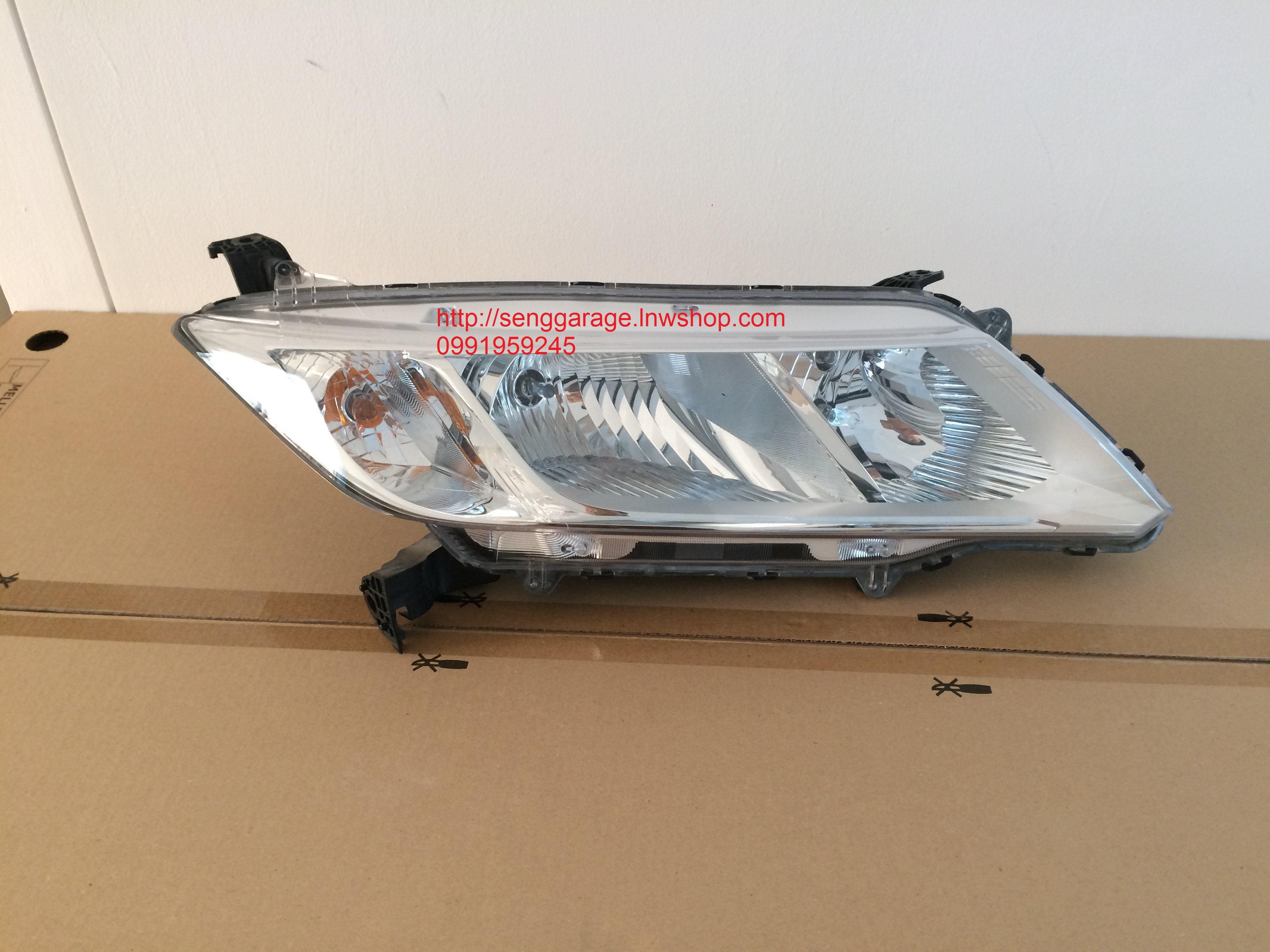 Headlight HONDA NEW CITY 2014 - R