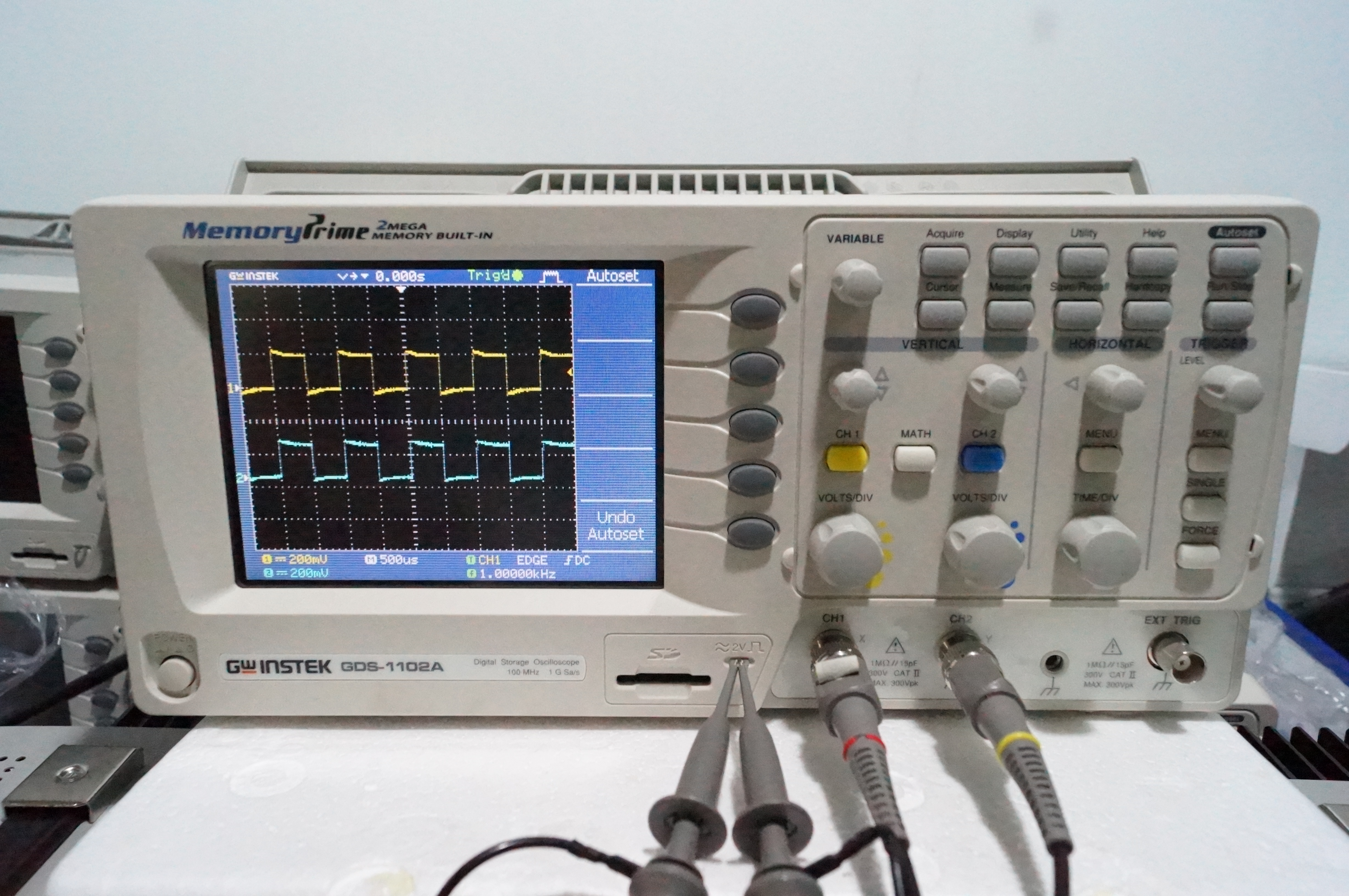 Ossilloscope GW Instek GDS-1102A 100Mhz