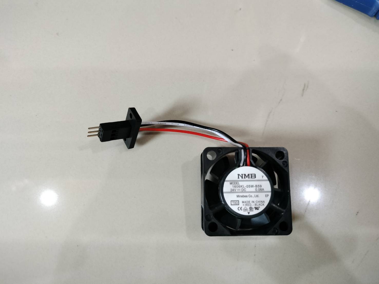 1606KL-05W-B59 24V 0.08A black connector