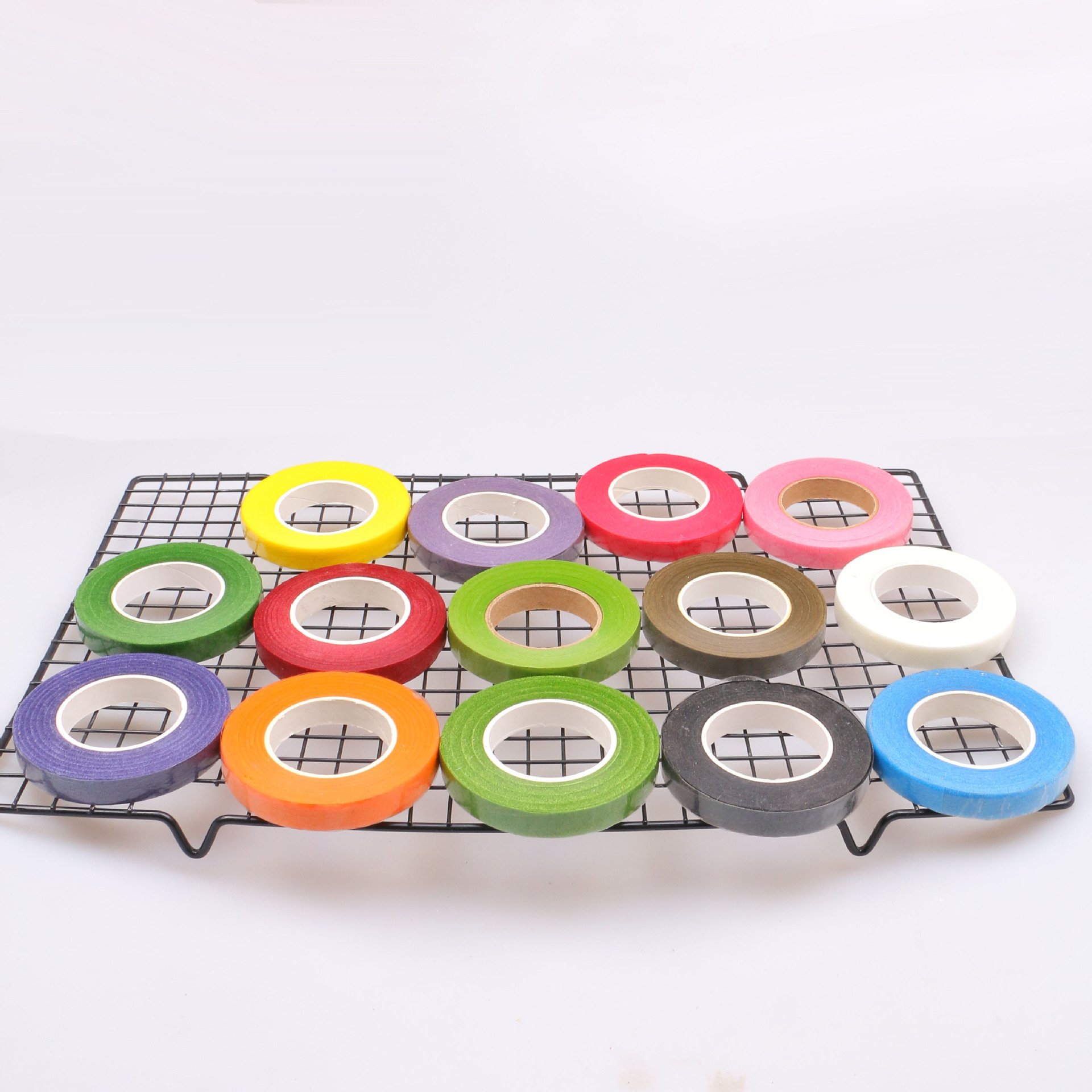 เทปพันก้านดอกไม้เหมาะสำหรับงานหัตถกรรมประดิษฐ์ดอกไม้ต่างๆหรือพวกต้นไม้ประดิษฐ์