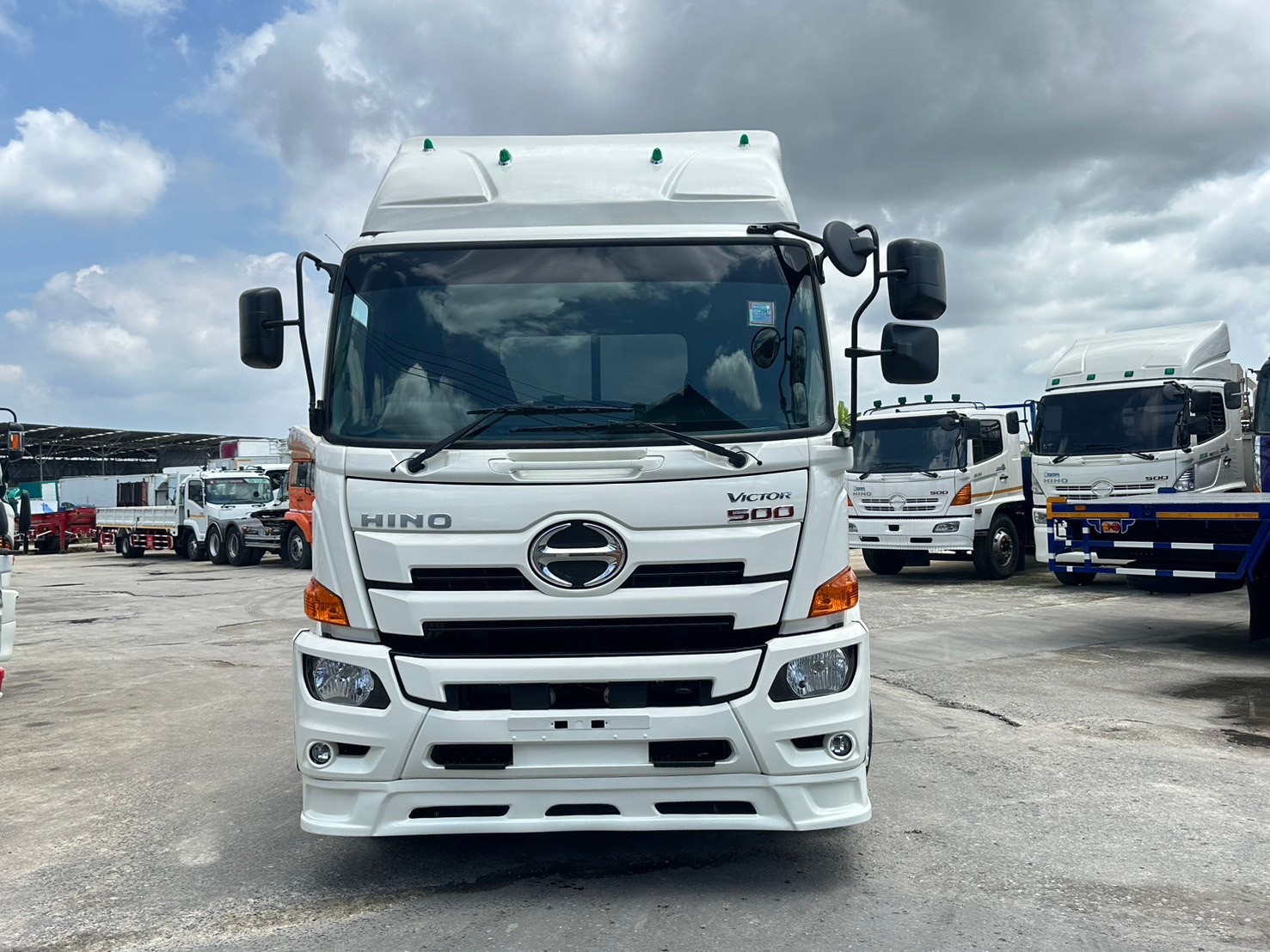 10ล้อพื้นเรียบ7.6ม. ฮีโน่ วิคเตอร์ HINO FL8J 260แรง ปี2563ยางใหม่10เส้น ย.7.6ม 1.89ล.