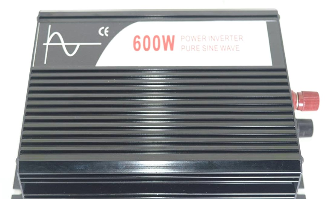 4.อินเวอร์เตอร์ 12v-24v 600w SWIPOWER (SP-600L) pure sine wave
