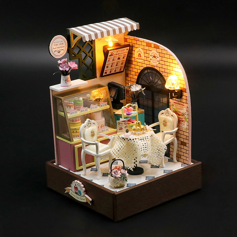 โมเดลจำลองร้านขนมเค๊กเบเกอรี่Hongda diy ของเล่นกระท่อมขนาดเล็กที่ทำด้วยมือบล็อกตัวต่อ 3D ปริศนาไม้บ้านตุ๊กตาสร้างสรรค์ขนาดเล็กทำมือแบบจำลองhouse