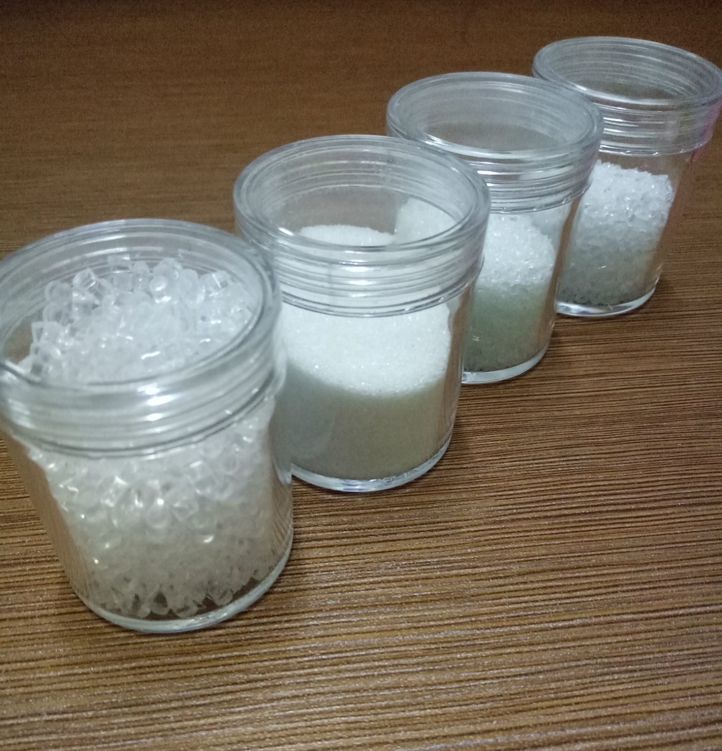 น้ำแข็งจิ๋วDIY จำลองตกแต่งหัตถกรรมบรรจุขวดจำลองก้อนน้ำแข็ง 15g สำหรับนำไปตกแต่งงานเบเกอรี่จิ๋วจากดินปั้นจิ๋วโดยเฉพาะ
