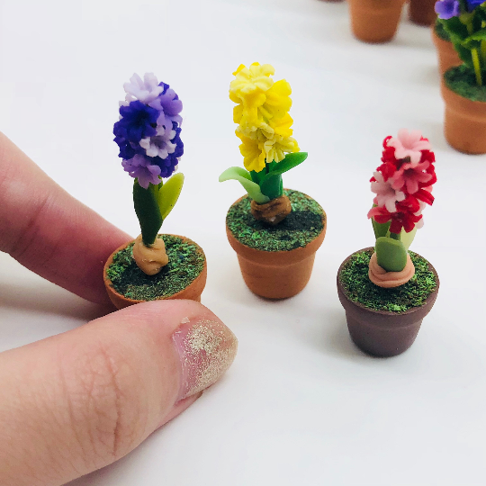 ดอกไม้ในกระถางจิ๋ว (3 ชิ้น/ชุด)