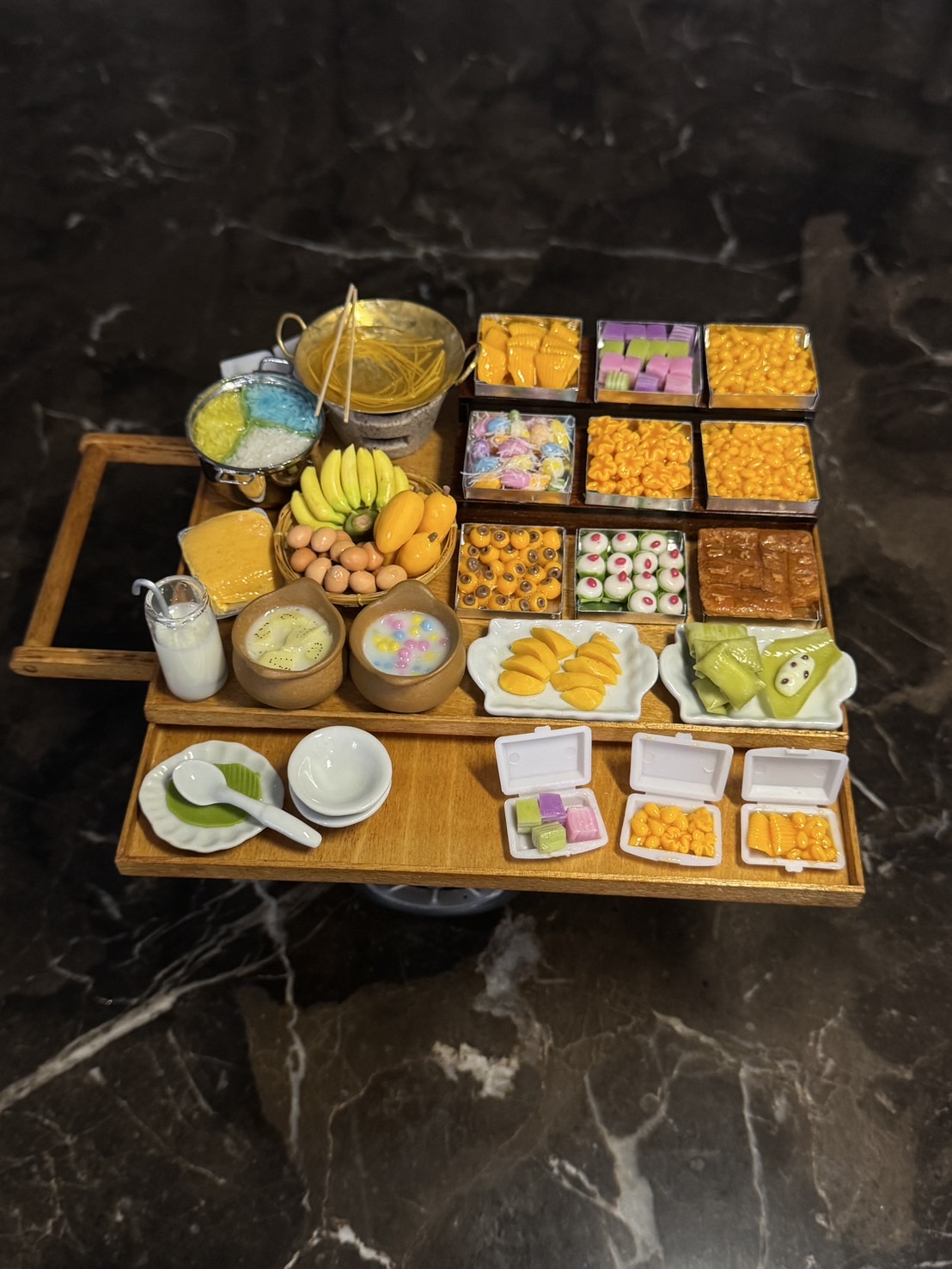 ร้านขายขนมไทยจิ๋วงานจำลองอาหารจิ๋วประจำชาติไทยชุดรถเข็นงานสะสมdollhouse ตุ๊กตาจิ๋ว อาหาร ของเล่น โมเดล DIY ดินจำลอง มินิ