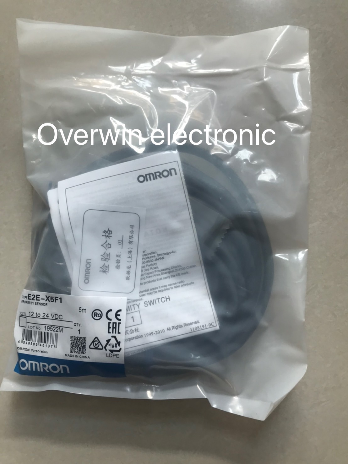 Proximity switch Omron E2E-X5F1 5M 24VDC สินค้าพรีออเดอร์