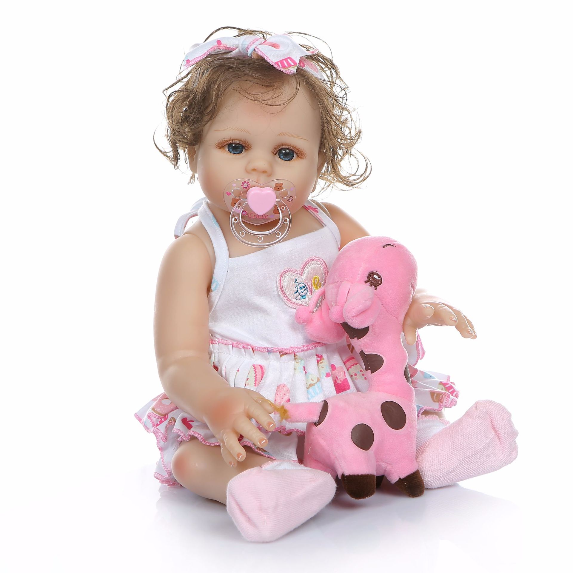 Reborn doll รีบอร์นดอลล์อาบน้ำได้มาพร้อมตุ๊กตายีร๊าฟตุ๊กตาทารกจำลองสไตล์เหมาะสำหรับนักสะสมและผู้ที่รักตุ๊กตา