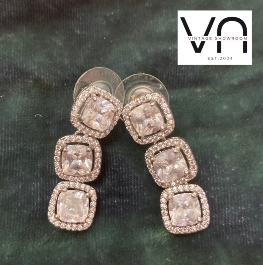 J00034 ต่างหูวินเทจ Vintage Earrings