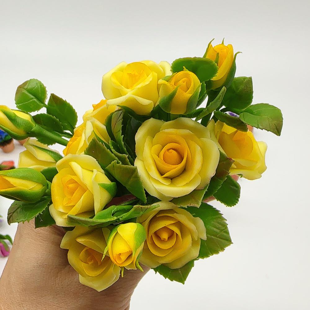 5 Bunch Mini Rose Yellow color without pot scale 1:6