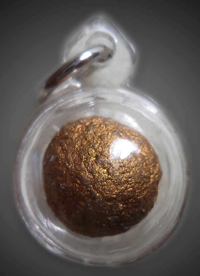 (9) ลูกอมผงพลายหลวงปู่ทิม บรอนด์วานิชย์ 1.5 ซ.ม.