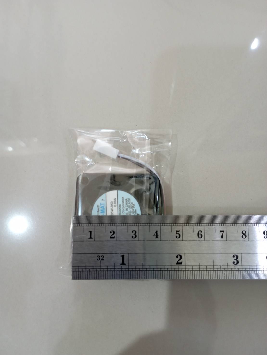 1606KL-05W-B59 China 0.08AConnectorสีขาว