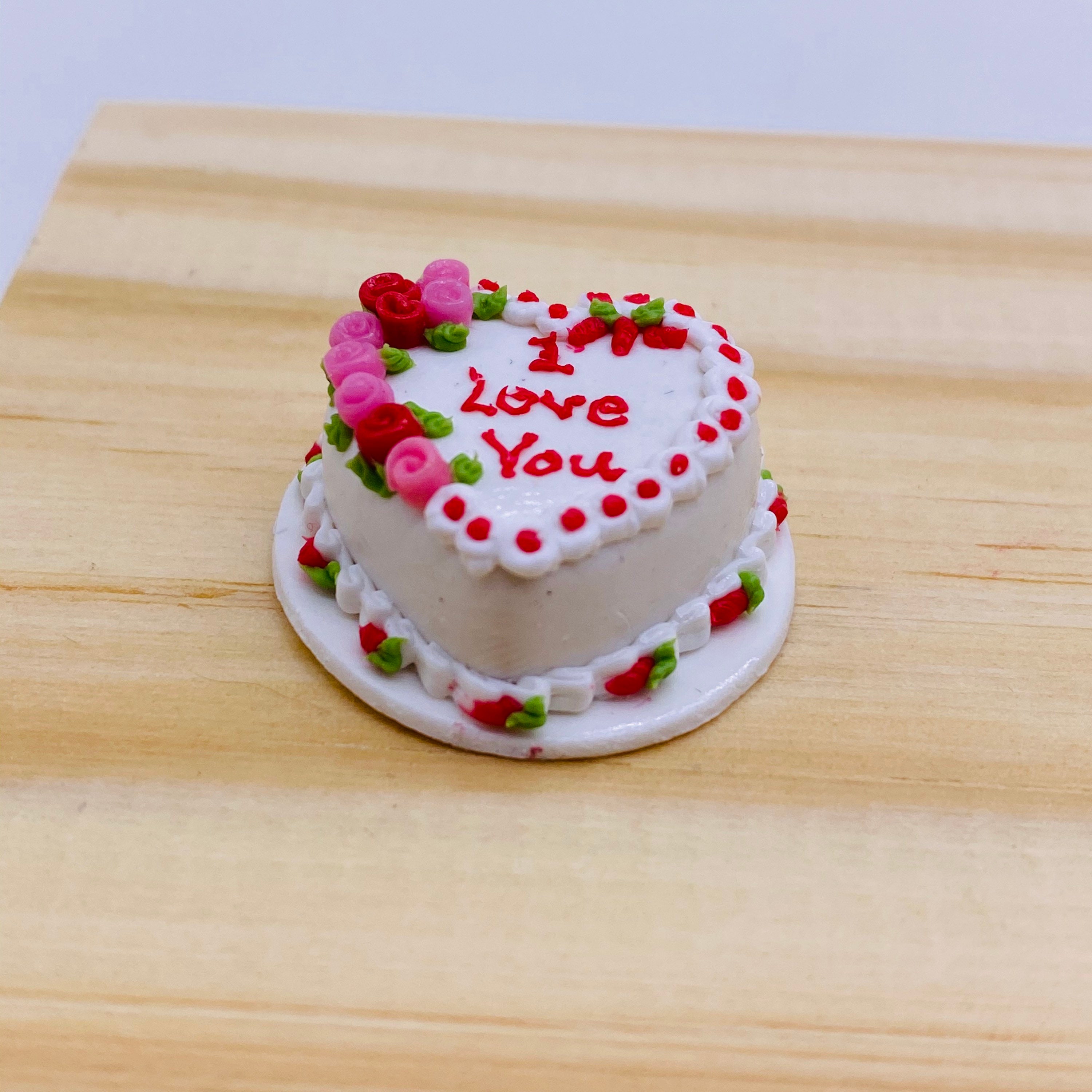 Miniature Heart Cake “I love u”