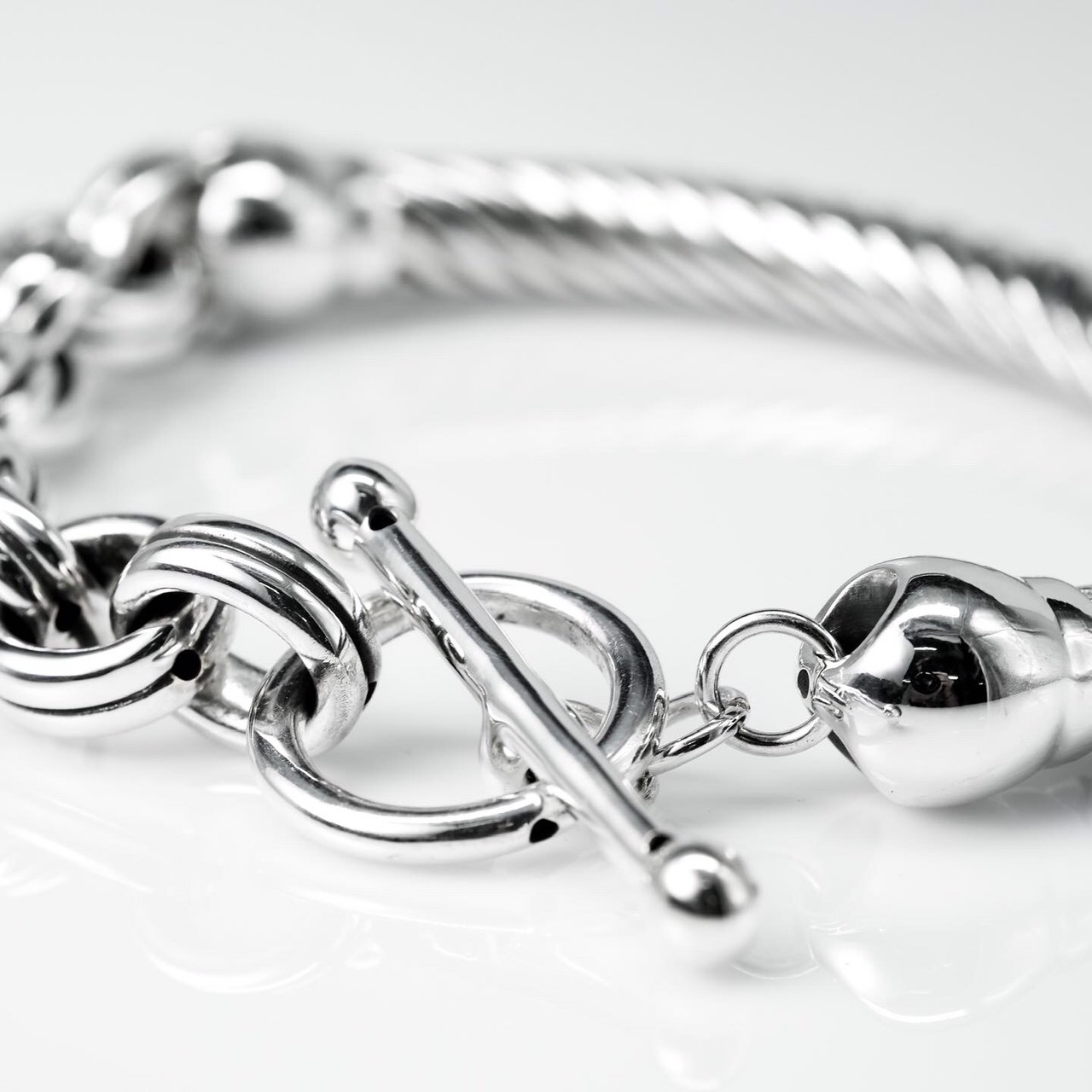 Silver Bracelet 925 sterling Silver Formed Light-Weight For Women.