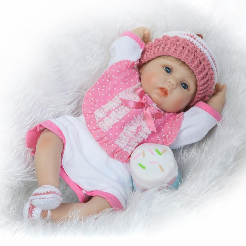 ตุ๊กตา reborn Doll ตุ๊กตาเด็กทารกจำลองสวมหมวกถักไหมพรมสีชมพู น้อง Belinda ตุ๊กตาจำลองเด็กทารกเสมือนจริง เด็กแรกเกิด