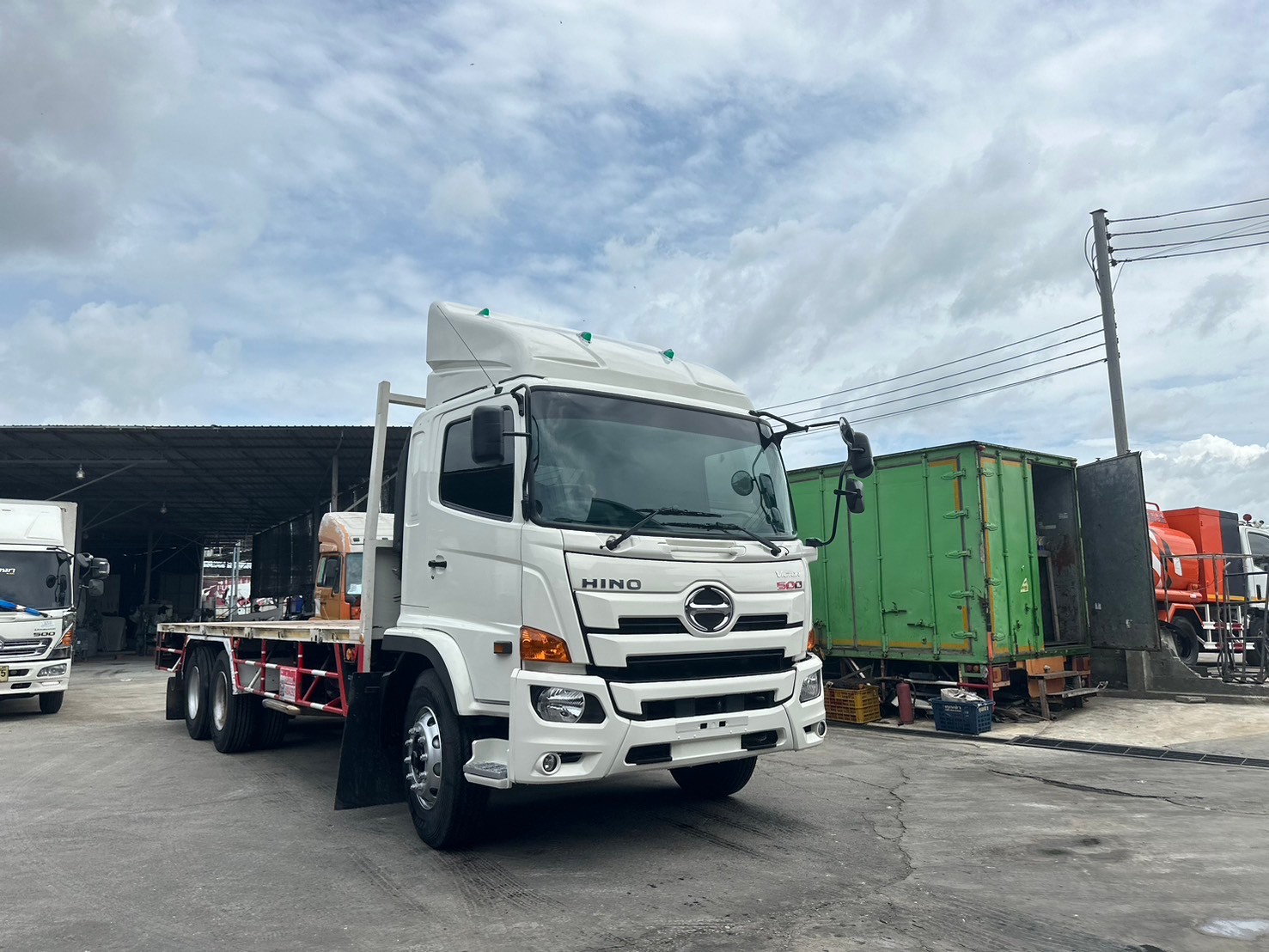 10ล้อพื้นเรียบ7.6ม. ฮีโน่ วิคเตอร์ HINO FL8J 260แรง ปี2563ยางใหม่10เส้น ย.7.6ม 1.89ล.