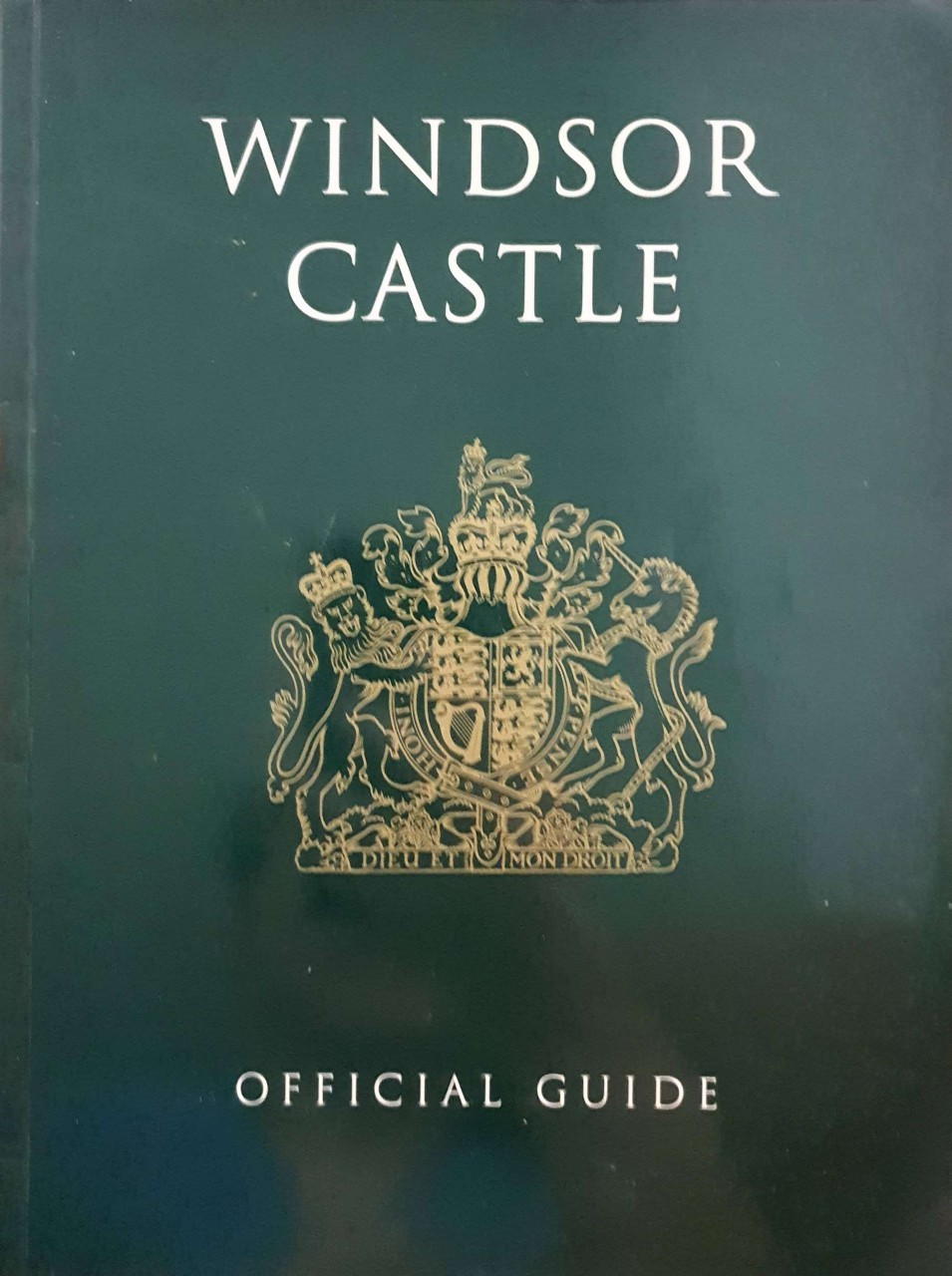 WINDSOR CASTLE : OFFICIAL GUIDE