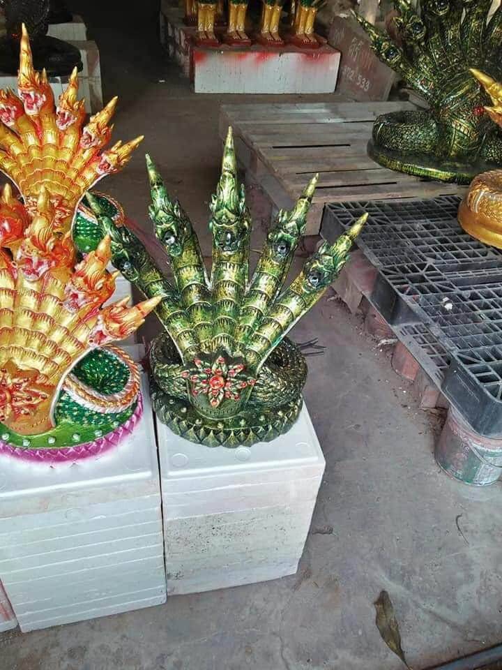 พญานาค 5 เศียร สีเขียว