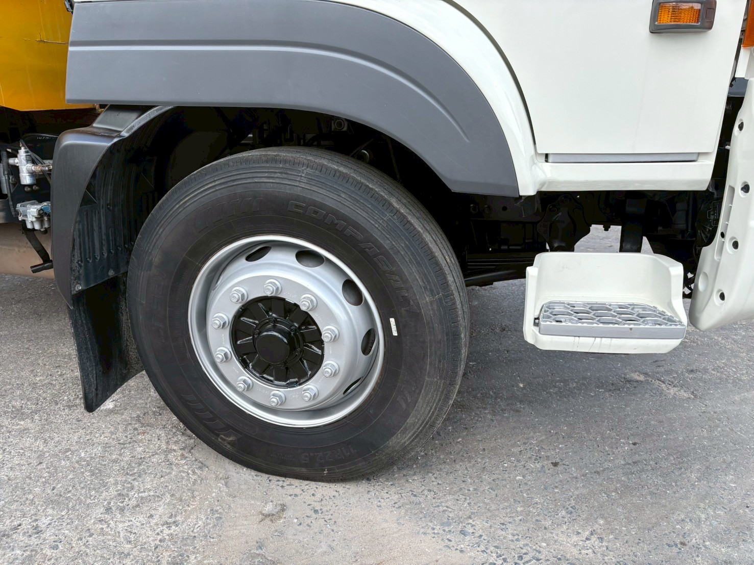 10ล้อพื้นเรียบHINO VICTOR 344 ปี59ย.6.5 เมตร