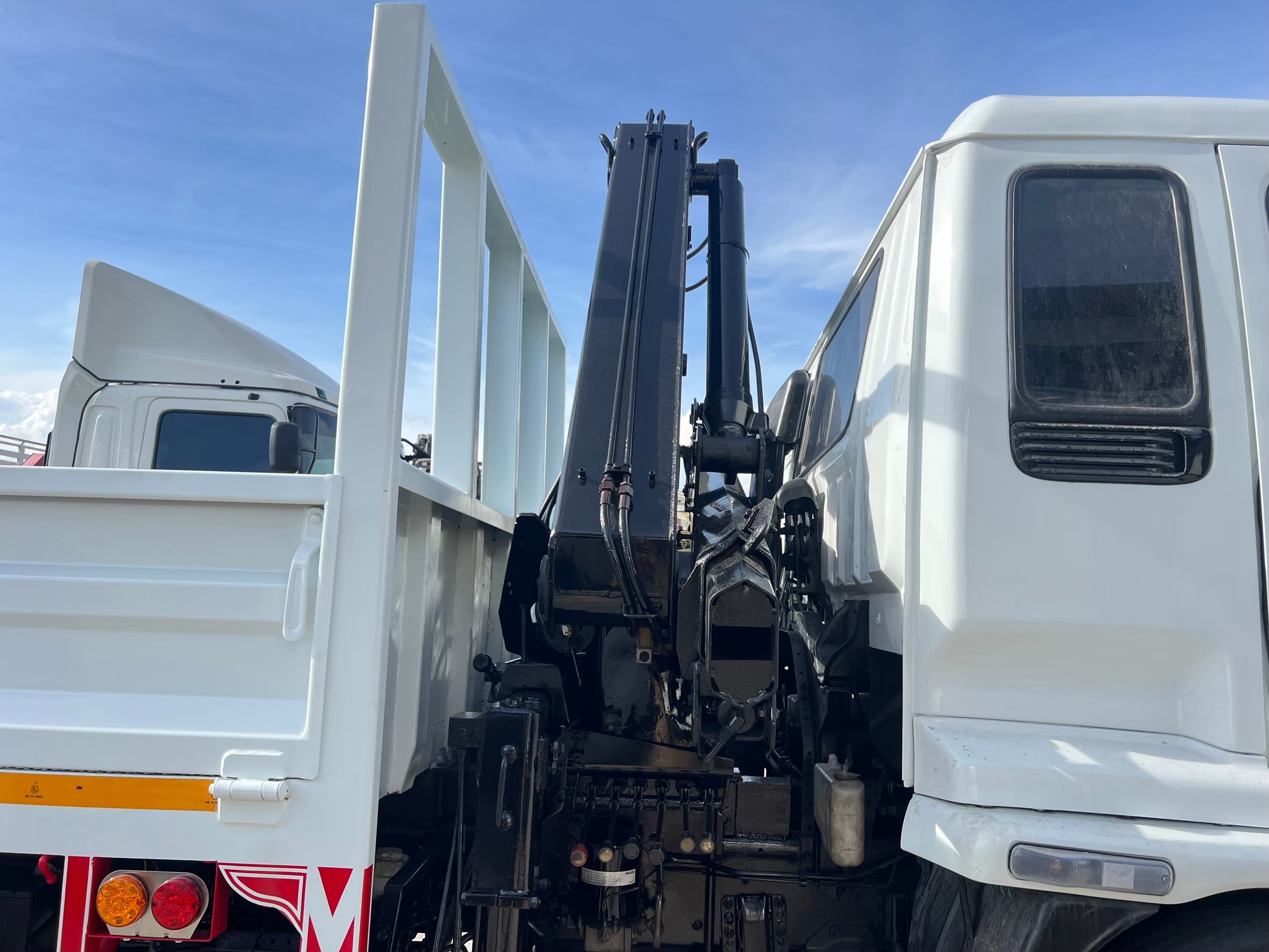 6ล้อเครนอีซูซุ.isuzu FTR200แรง ISUZU MAXLOAD ปี2549 ติดเฮี๊ยบพับ3ตันยางใหม่780,000บ.Pro750,000บ.