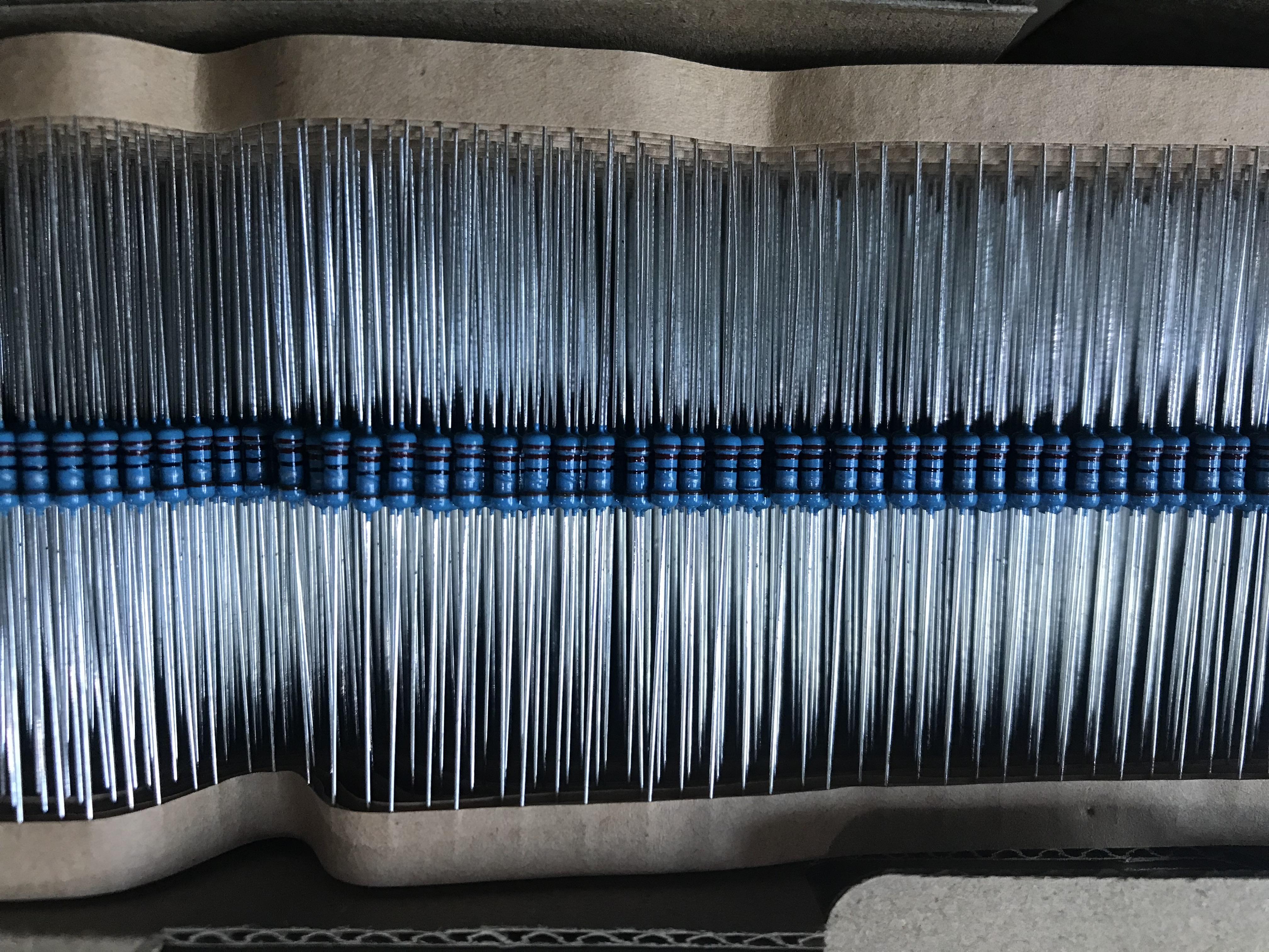 2.2R 1/4W 金属膜Metal Film 1% (1ชุดมี100ตัว)