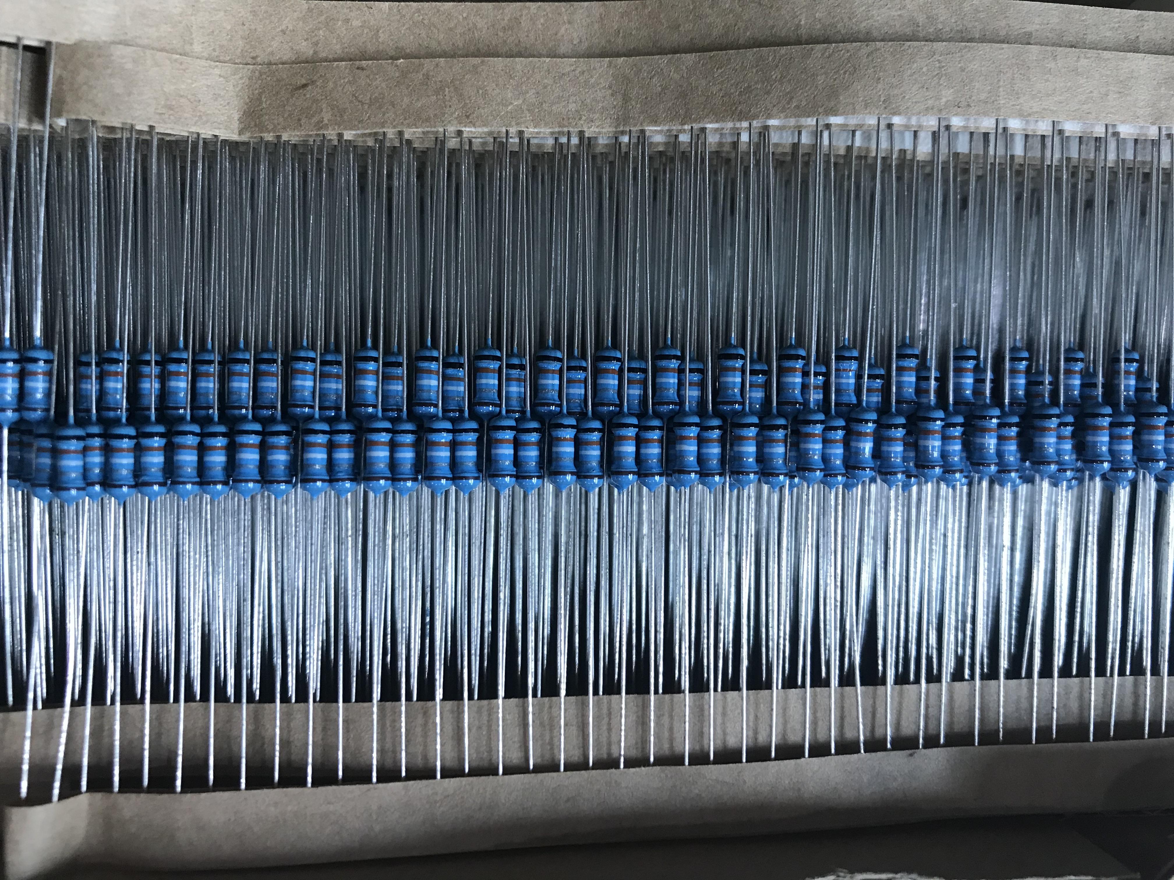 0.39R 1/4W 金属膜Metal Film 1% (1ชุดมี100ตัว)