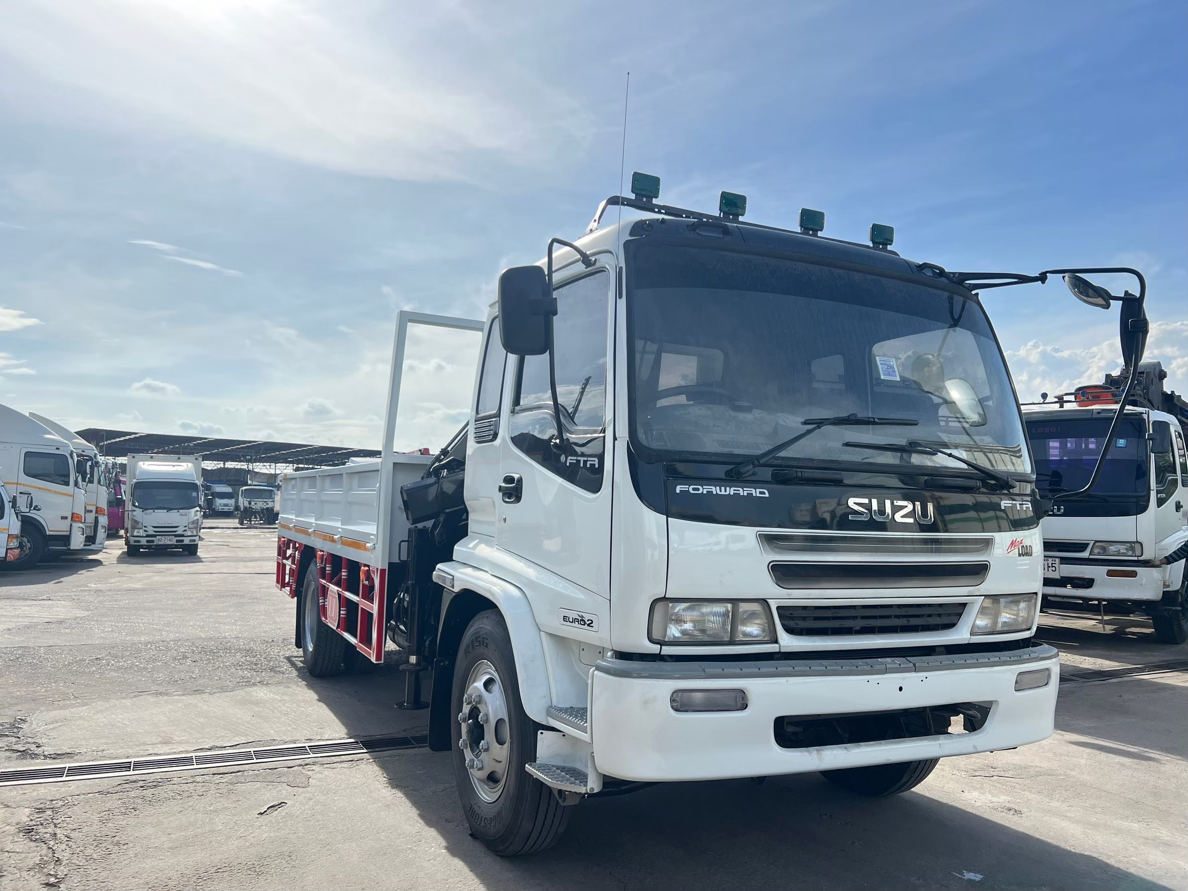 6ล้อเครนอีซูซุ.isuzu FTR200แรง ISUZU MAXLOAD ปี2549 ติดเฮี๊ยบพับ3ตันยางใหม่780,000บ.Pro750,000บ.