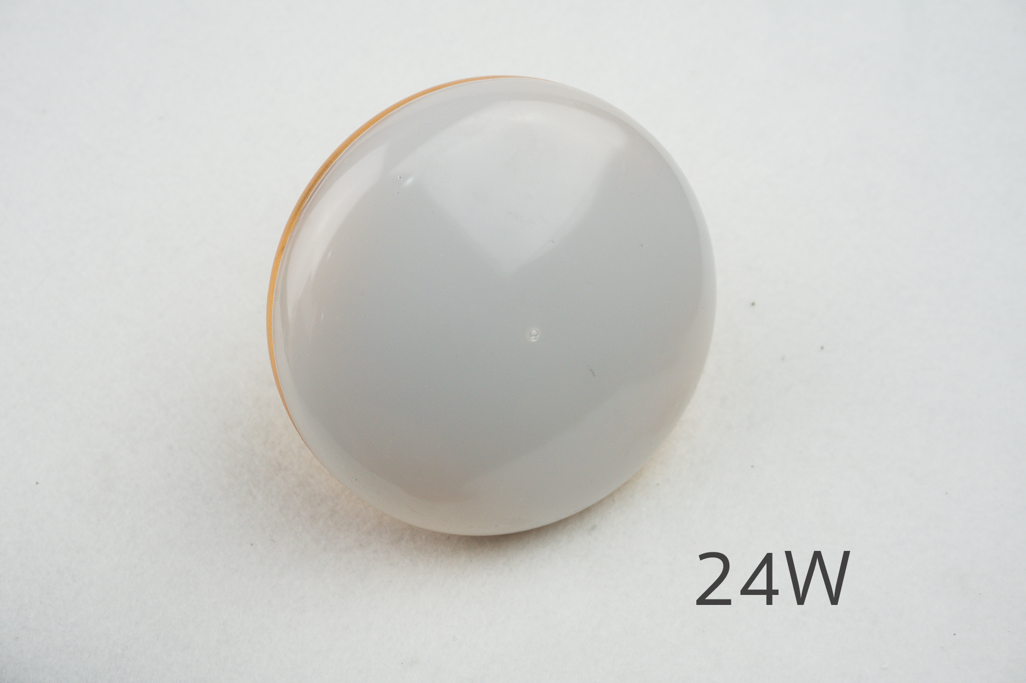 หลอดไฟ LED รุ่น UFO ประหยัดไฟ แสงสีขาว ขั้วเกลียว E27 ขายปลีกส่ง ราคาถูก