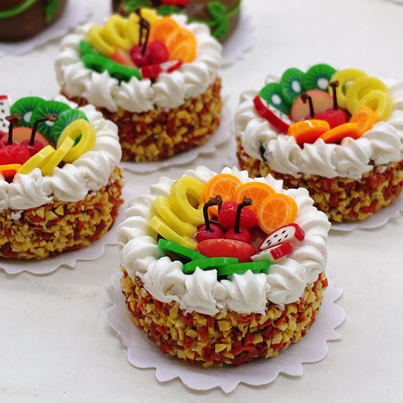 Miniature Cake 2.5 cm.
